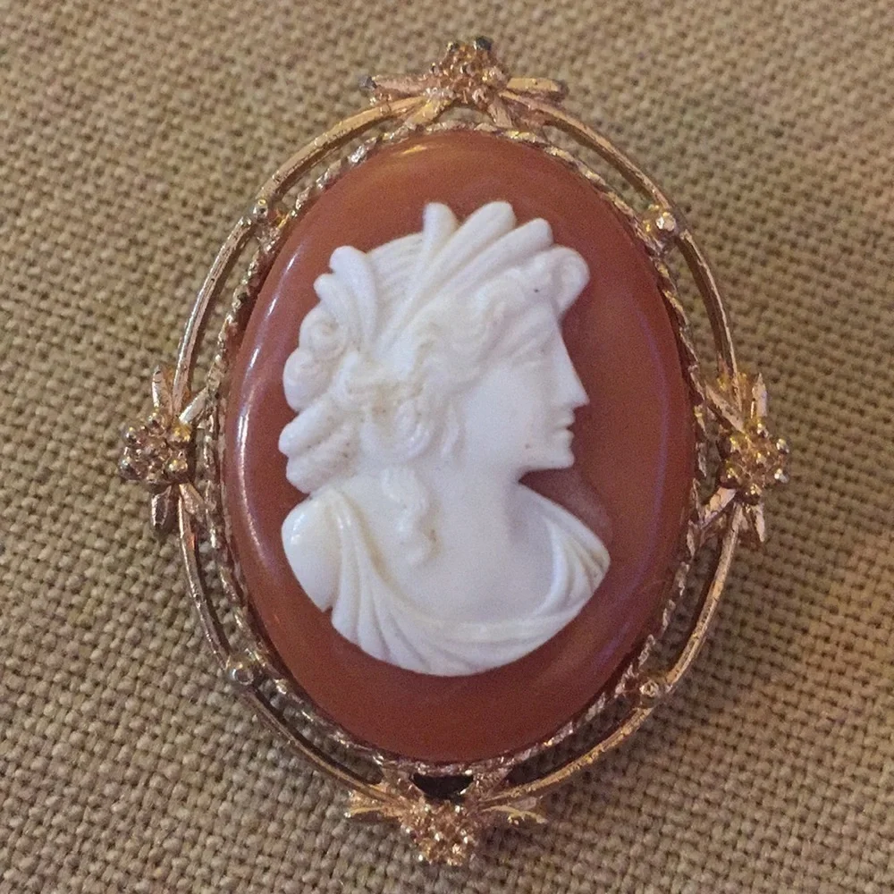 Vintage Roman Cameo Brooch Pin Granny Chic